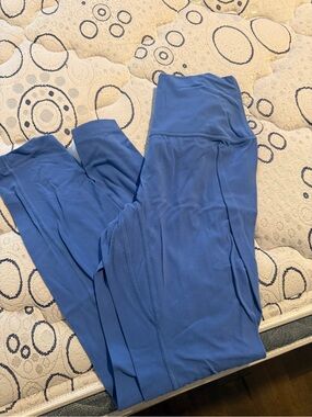 Aritzia High-Rise Periwinkle Active Leggings